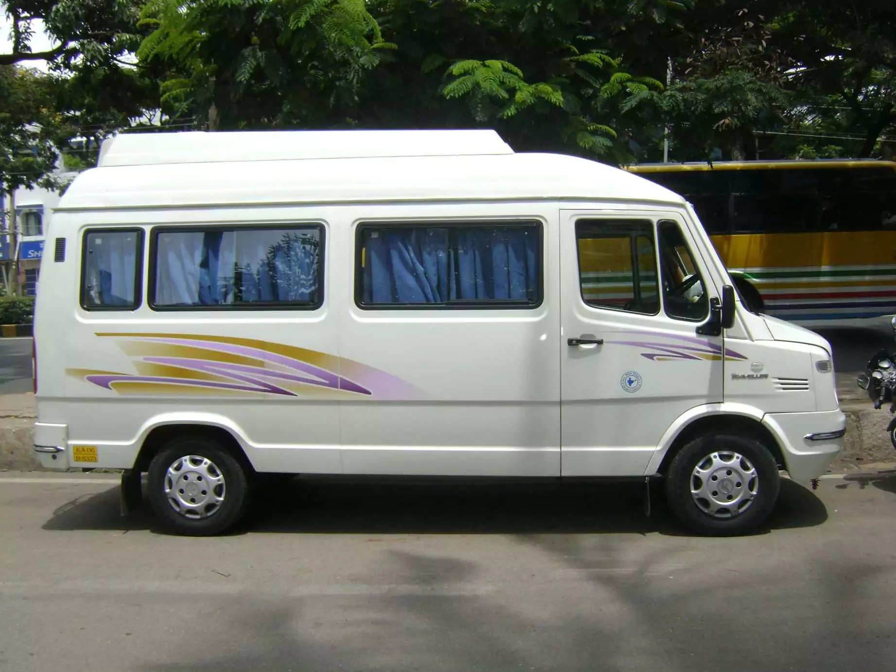 Tempo Traveller Taxi